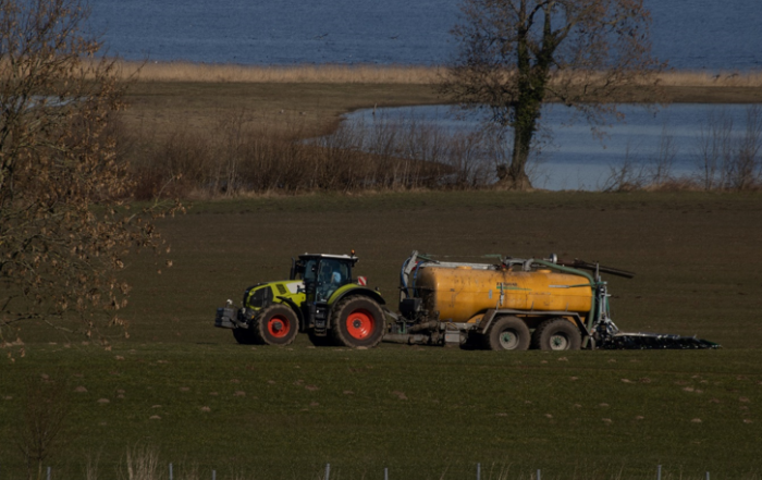 Traktor mit Dünger